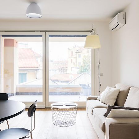 Altido Lovely 1-Bed Flat With Balcony & Free Parking Milan Luaran gambar