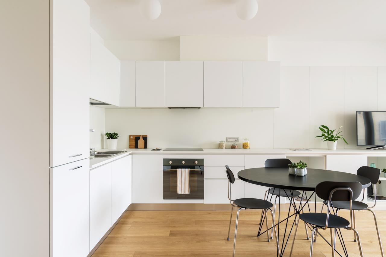 Altido Lovely 1-Bed Flat With Balcony & Free Parking Milan Luaran gambar