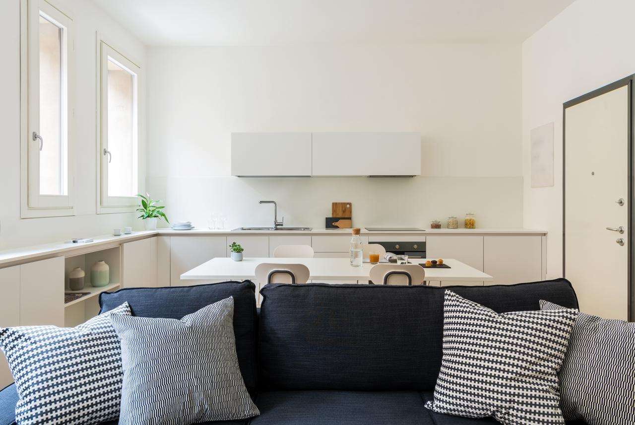 Altido Lovely 1-Bed Flat With Balcony & Free Parking Milan Luaran gambar